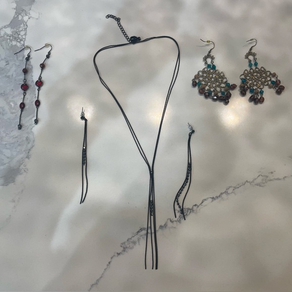 The Unbranded Brand Jewelry - Fashion Jewelry Bundle of 4